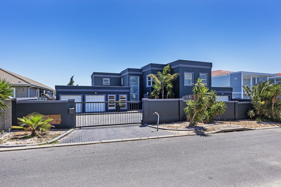5 Bedroom Property for Sale in Haasendal Western Cape